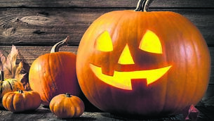 <p class="contextmenu internal_Caption">Kathriona Devereux loves the pumpkins and lights at Halloween, but thinks many of the decorations are ludicrously over the top.</p>