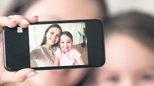 <p class="contextmenu internal_Caption">PRECIOUS MOMENTS: But many of us have hundreds of unwanted photos clogging up data banks. Picture posed by models</p>