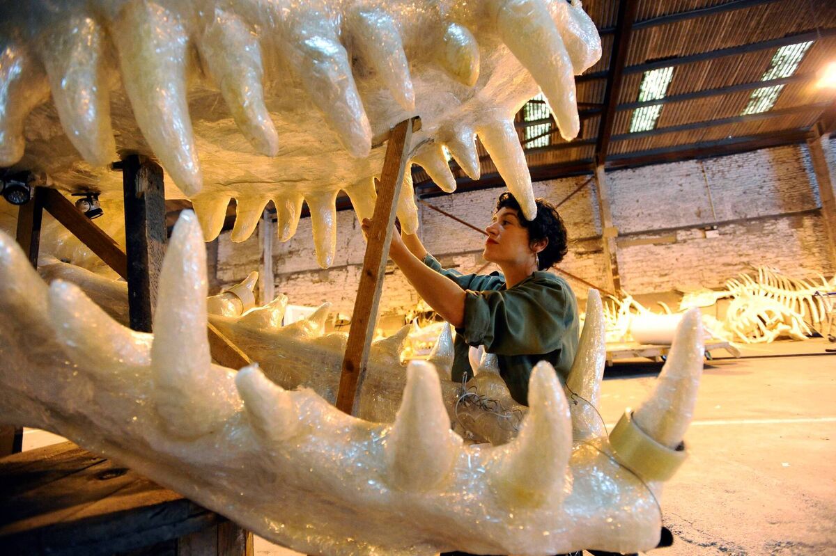 Noelle McCarthy working on the dragon for the 2012 parade. Picture: Denis Scannell Noelle McCarthy working on the dragon for the 2012 parade. Picture: Denis Scannell