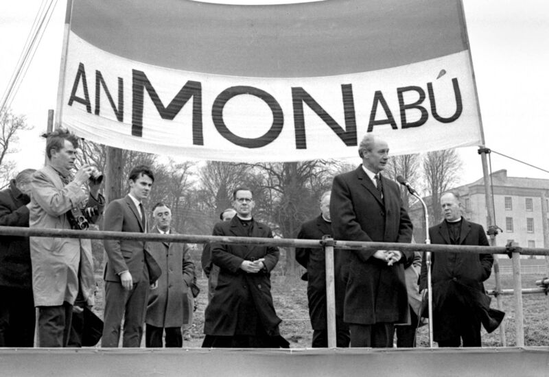 Jack Lynch at the opening of the new secondary school. Jack Lynch at the opening of the new secondary school.