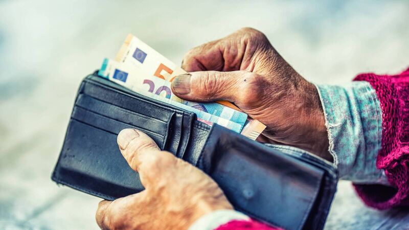 Cash isn’t king any more, but I don’t want to lose coins and notes for good Cash isn’t king any more, but I don’t want to lose coins and notes for good