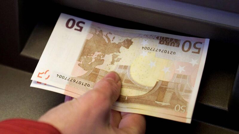 Why I think a cashless society is a vulnerable one Why I think a cashless society is a vulnerable one