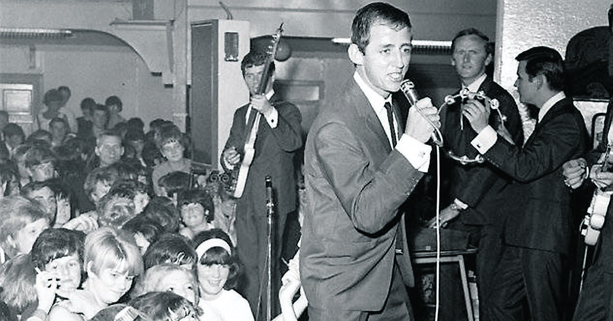 John Arnold: As Dickie bows out, it's truly the end of a showband era - Vimarsana News