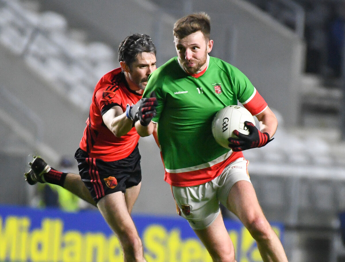Mallow's Ryan Harkin is tackled by Matt O Riordain of Beál Ath'an Ghaorthaidh. Picture: David Keane. Mallow's Ryan Harkin is tackled by Matt O Riordain of Beál Ath'an Ghaorthaidh. Picture: David Keane.
