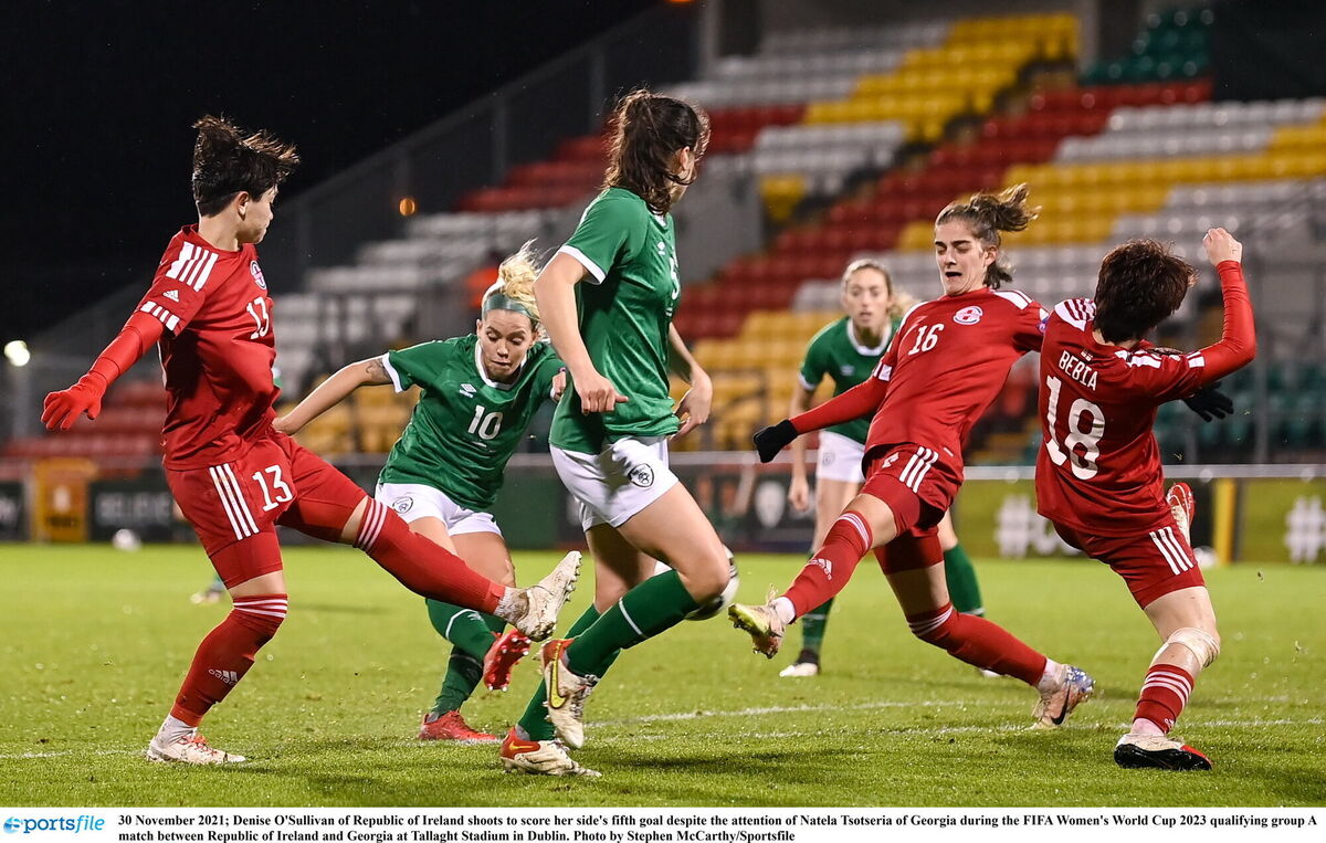 Denise O'Sullivan of Republic of Ireland shoots to score her side's fifth goal despite the attention of Natela Tsotseria of Georgia during the FIFA Women's World Cup 2023 qualifying group A match between Republic of Ireland and Georgia at Tallaght Stadium in Dublin. Photo by Stephen McCarthy/Sportsfile