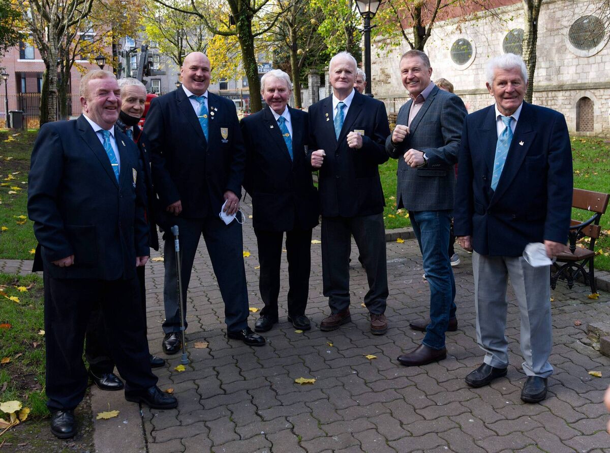 Steve Collins pictured with members of the Cork Ex-Boxers Association in Bishop Lucey Park ahead of the unveiling of the plaque there in his honour. Picture: Doug Minihane