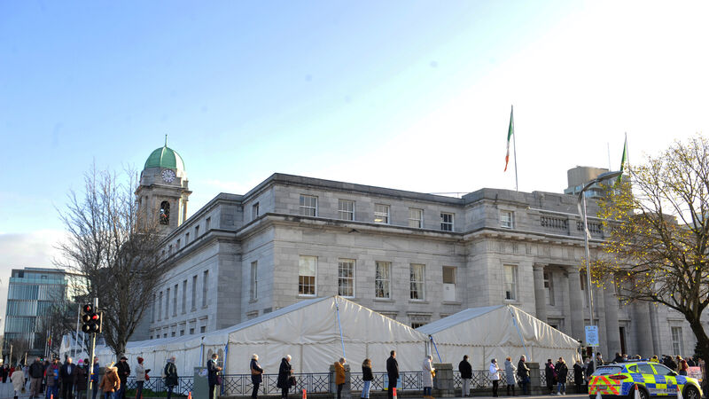 Health minister: Over-40s will be able to book Covid booster from next week Health minister: Over-40s will be able to book Covid booster from next week