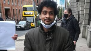 <p>Cork-based asylum seeker Nadim Hussain who went on hunger strike in a bid to stay in Ireland has been granted permission to remain.</p>