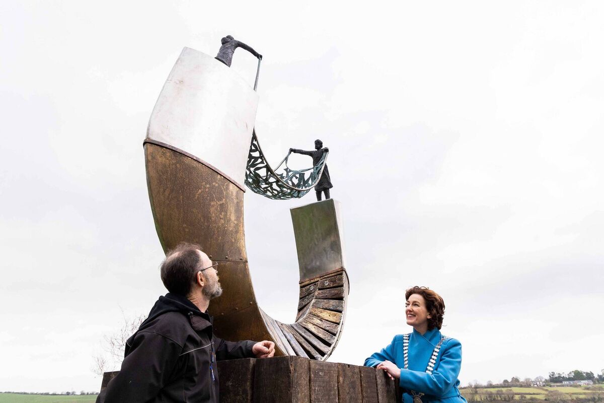 Mayor of The County of Cork, Cllr Gillian Coughlan (Right), pictured at the official unveiling of a new iconic sculpture by local Sculptor Mike Wilkins (pictured Left). Mike was commissioned three years ago by Crosshaven Development Committee to create the piece. Crosshaven Development Committee fundraised towards the cost and Cork County Council helped them get over the line by the provision of extra funding through the Village Enhancement Scheme.  Picture: Michael O'Sullivan /OSM PHOTO 