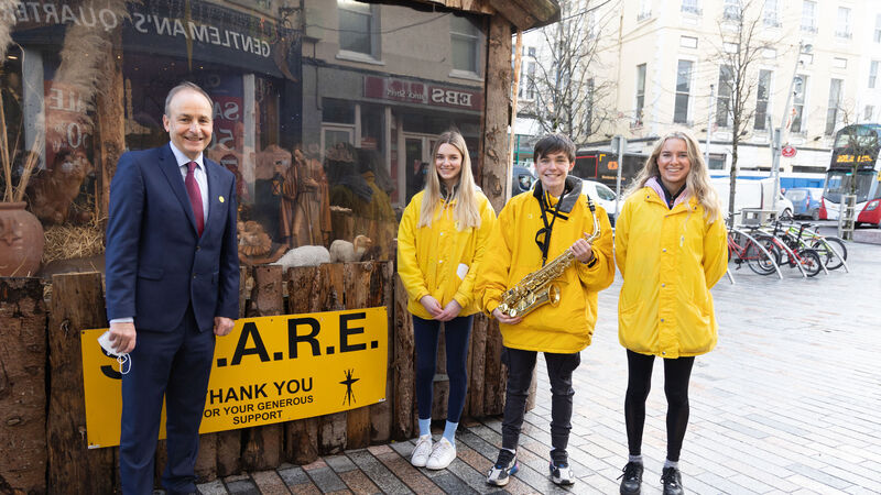 Taoiseach visits Cork Students fasting to support the elderly