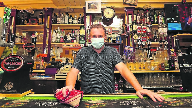 Cork publicans fear anti-social behaviour over 8pm closure Cork publicans fear anti-social behaviour over 8pm closure