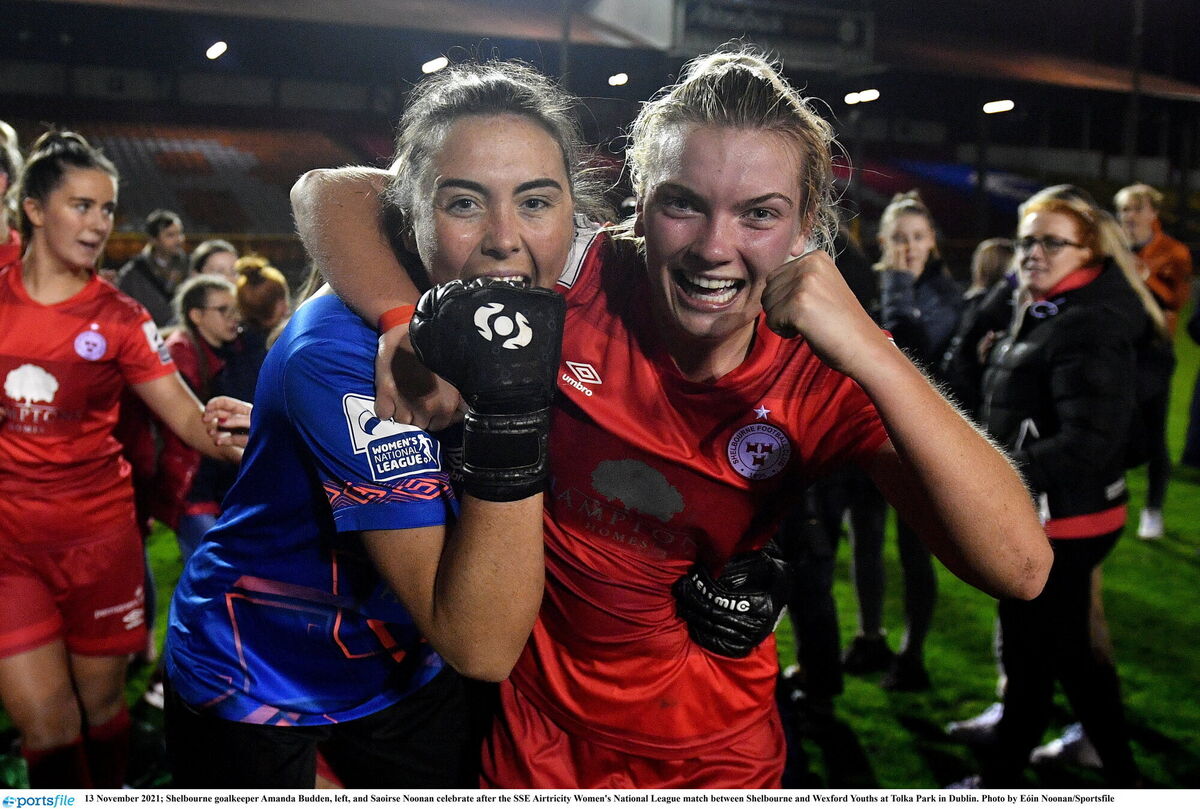 Shelbourne goalkeeper Amanda Budden and Saoirse Noonan celebrate the league victory. Picture: Eóin Noonan/Sportsfile
