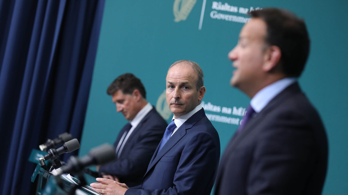 Taoiseach and other coalition leaders to meet on Tuesday to discuss Covid-19 threat