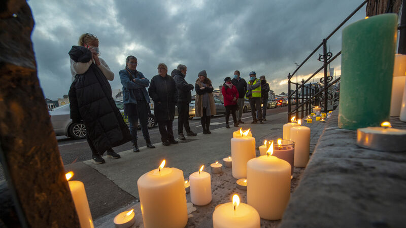‘All our hearts are broken’: Vigils take place in Cork and across the country for Ashling Murphy ‘All our hearts are broken’: Vigils take place in Cork and across the country for Ashling Murphy