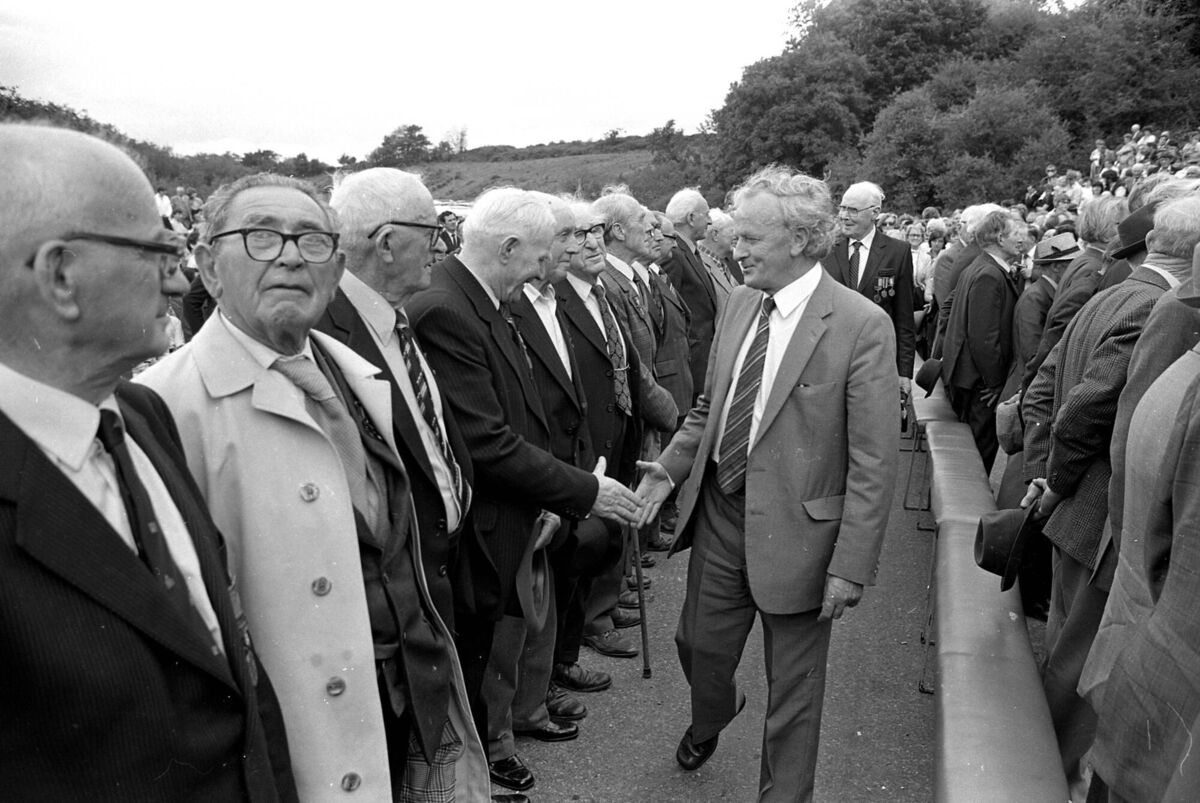 Senator Professor John A Murphy meeting old IRA members accompanied by Cllr John L. O'Sullivan, 1982.
