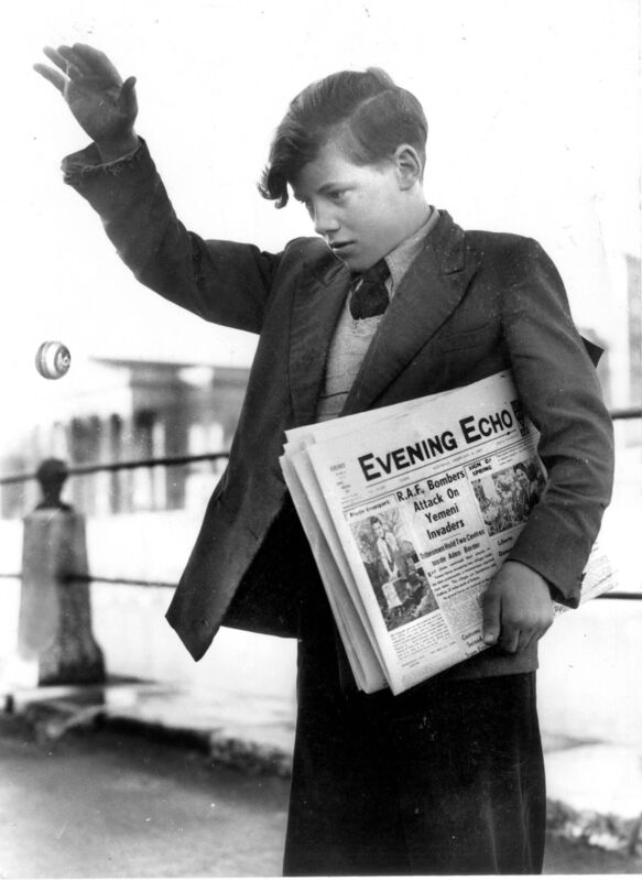 An Echo Boy with a yo-yo back in 1957 An Echo Boy with a yo-yo back in 1957
