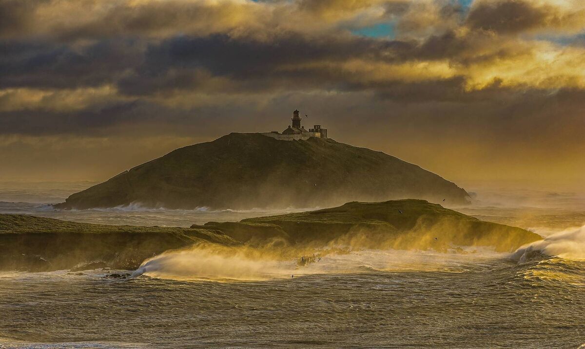 Storm Eunice battering Ballycotton Lighthouse. Picture: Mark Leo. Storm Eunice battering Ballycotton Lighthouse. Picture: Mark Leo.