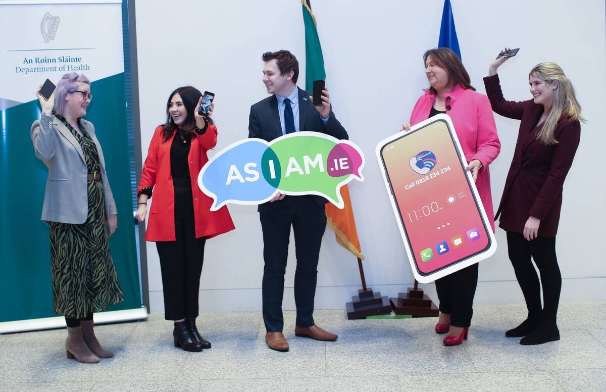 Minister for Disability, Anne Rabbitte T.D., CEO of AsIAm, Adam Harris, and Niamh Mellerick, Sarah Moorhead and Nicola O’Brien from the Information Line support team, are pictured launching Ireland’s new National Autism Information Line.JULIEN BEHAL PHOTOGRAPHY. Minister for Disability, Anne Rabbitte T.D., CEO of AsIAm, Adam Harris, and Niamh Mellerick, Sarah Moorhead and Nicola O’Brien from the Information Line support team, are pictured launching Ireland’s new National Autism Information Line.JULIEN BEHAL PHOTOGRAPHY.