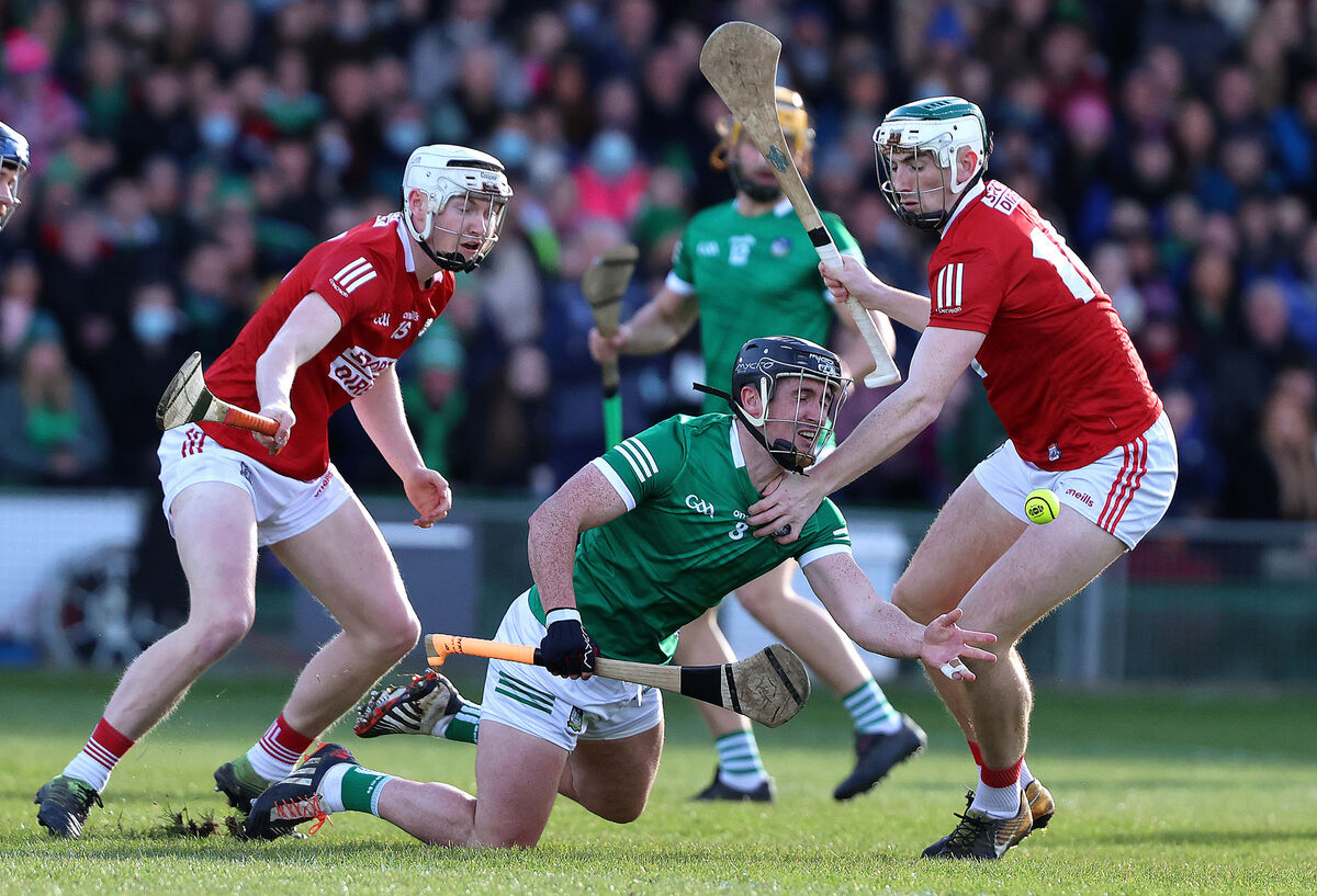 Limerick's Darragh O'Donovan is hounded by Shane Barrett and Mark Keane. Picture: INPHO/Bryan Keane Limerick's Darragh O'Donovan is hounded by Shane Barrett and Mark Keane. Picture: INPHO/Bryan Keane