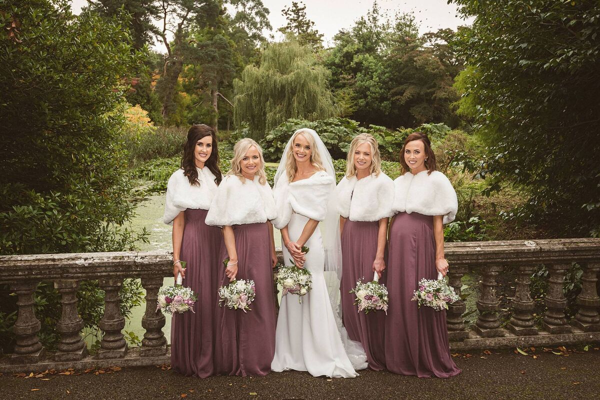The bride with her bridal party. The bride with her bridal party.