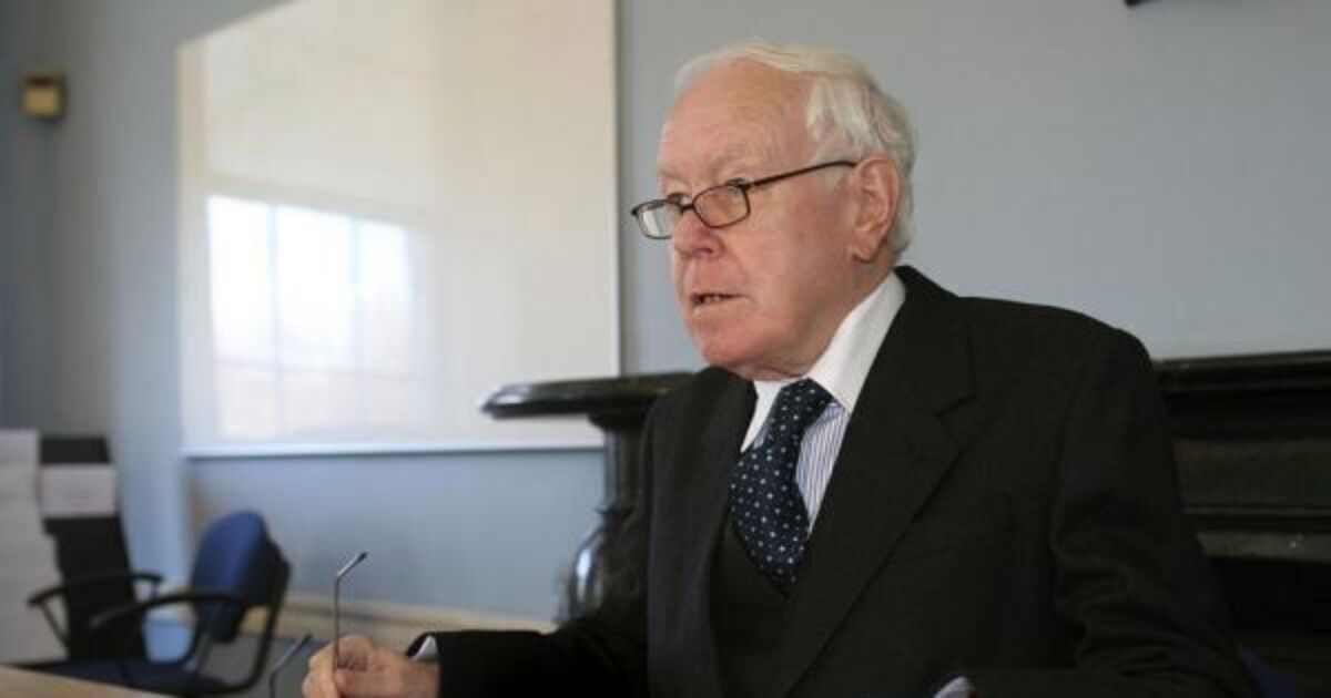 Judge who chaired tribunal into claims of Garda/IRA collusion dies - Vimarsana News