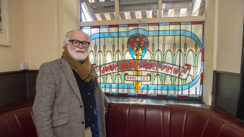 The ‘yap and the chat’ in Cork Victorian bar is what it's all about