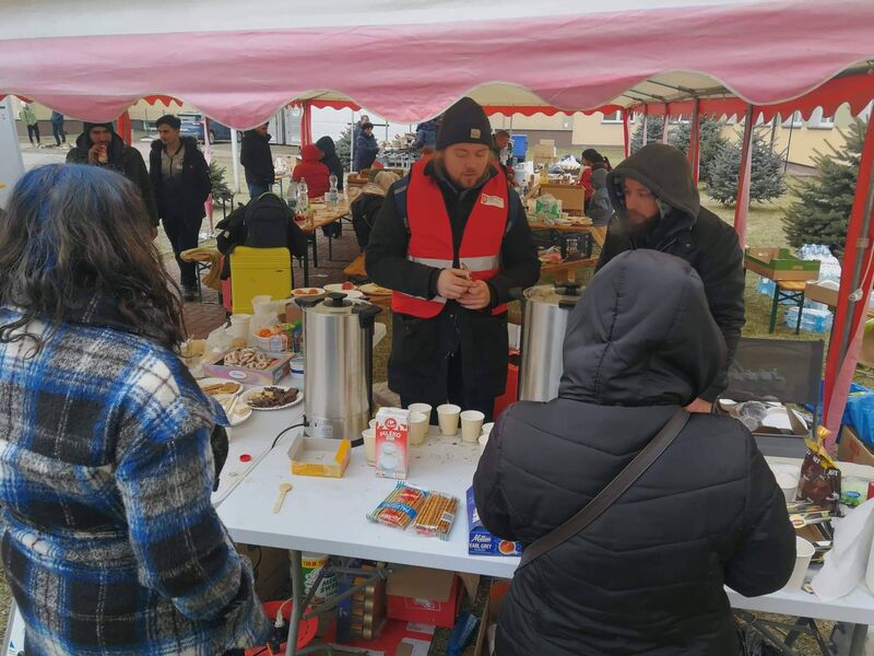 Glanmire-based woman Izabella Sikora helped to purchase items for the Ukrainian refugees, using money she raised here in Cork.