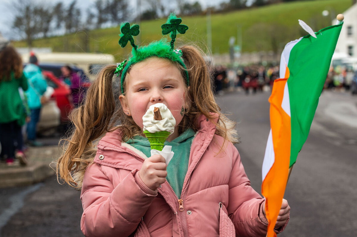 Abbie Breen from Drimoleague enjoyed an ice-cream at the Bantry parade. Picture: Andy Gibson. Abbie Breen from Drimoleague enjoyed an ice-cream at the Bantry parade. Picture: Andy Gibson.