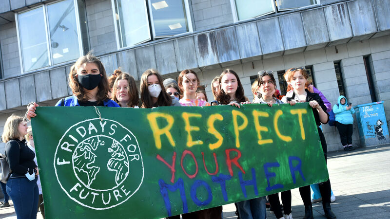 WATCH: Students and older poeple out in force for Cork climate protest WATCH: Students and older poeple out in force for Cork climate protest