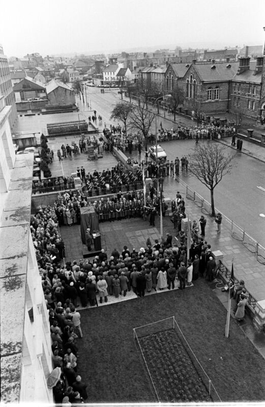The sixth President of Ireland, Dr Patrick Hillery was in Cork in 1985 to unveil a memorial stone outside Cork City Hall. The sixth President of Ireland, Dr Patrick Hillery was in Cork in 1985 to unveil a memorial stone outside Cork City Hall.