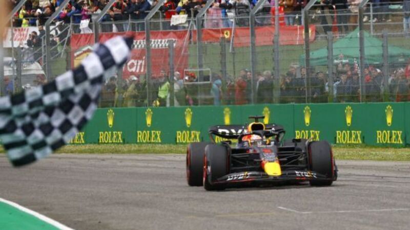 Max Verstappen wins Emilia Romagna Grand Prix as Lewis Hamilton finishes 13th
