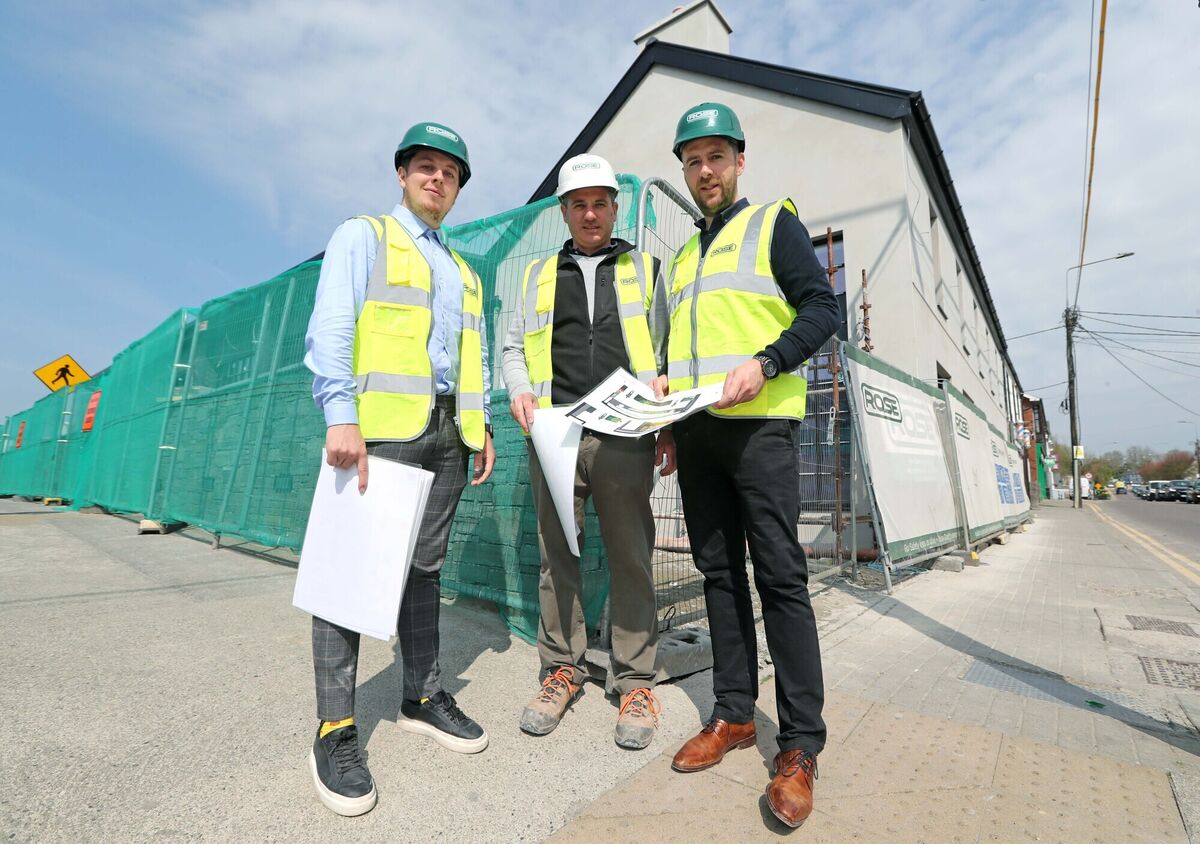 Pictured on site at The Emporium Company’s new bar Mabel Lane on Main Street Carrigaline, Co. Cork were, James Jeffrey, Marketing Manager, at The Emporium Company, Kevin Reddy, Rose Construction and James Dullea, Operations Manager at The Emporium Company. The bar will open later this summer and are currently recruiting for 60 jobs across all positions. Picture: Jim Coughlan. Pictured on site at The Emporium Company’s new bar Mabel Lane on Main Street Carrigaline, Co. Cork were, James Jeffrey, Marketing Manager, at The Emporium Company, Kevin Reddy, Rose Construction and James Dullea, Operations Manager at The Emporium Company. The bar will open later this summer and are currently recruiting for 60 jobs across all positions. Picture: Jim Coughlan.