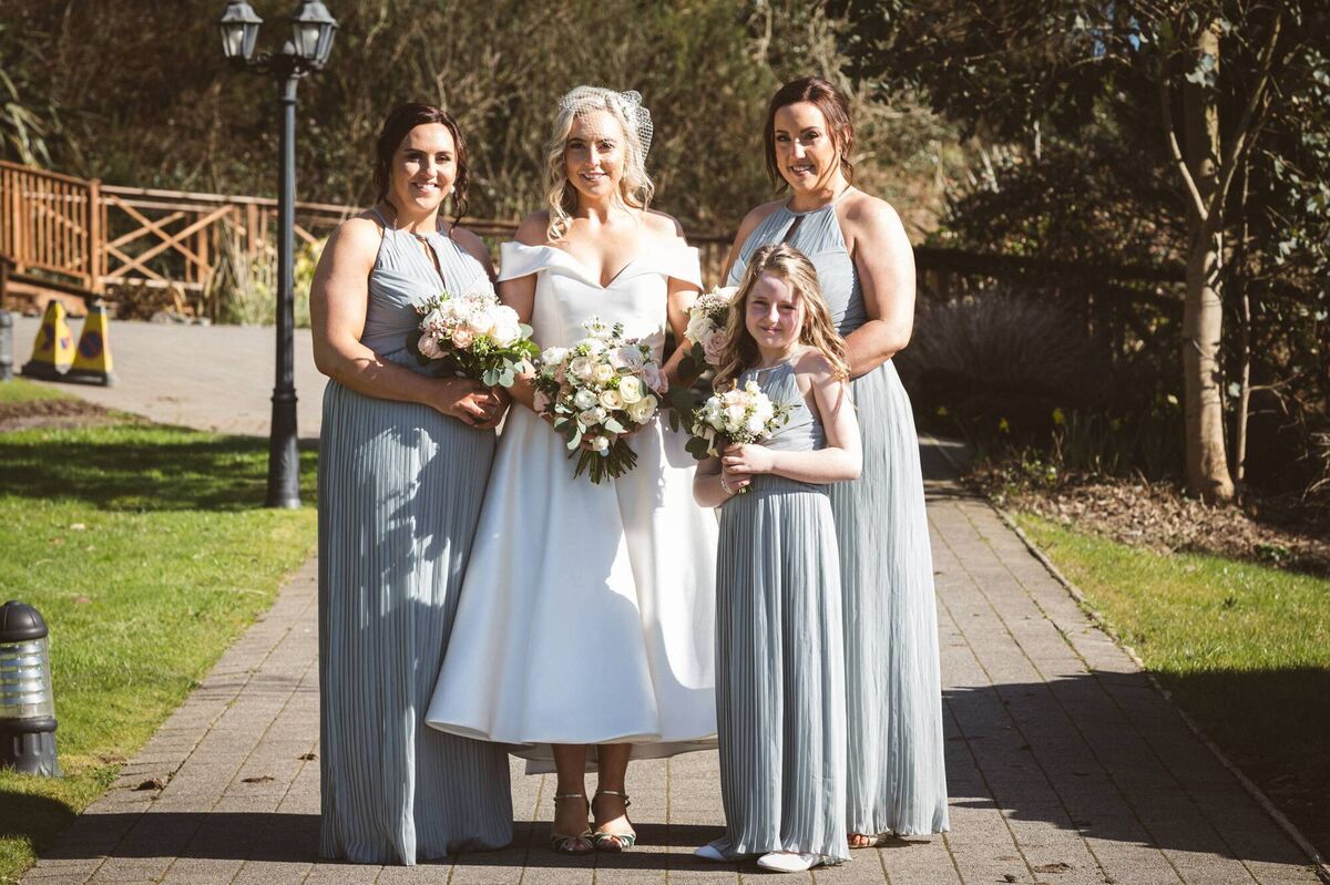 Deirdre’s sisters Naoimh and Aoife were bridesmaids, her niece Aoibheann was junior bridesmaid. Nieces Laoise and Croía were flowergirls. Deirdre’s sisters Naoimh and Aoife were bridesmaids, her niece Aoibheann was junior bridesmaid. Nieces Laoise and Croía were flowergirls.
