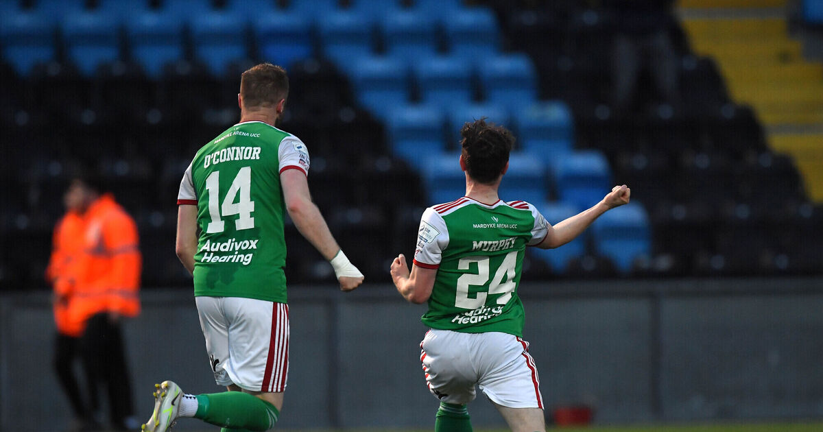 Cork City grab dramatic late winner at Athlone Town to stay on top