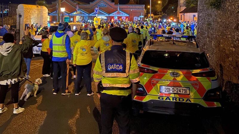 Pictures: Crowds gather in their droves all over Cork to take part in Darkness Into Light Pictures: Crowds gather in their droves all over Cork to take part in Darkness Into Light
