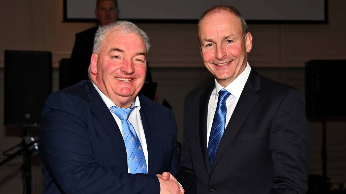 Cork Ex-Boxers pay tribute to Dave O'Connor of Suit Distributors for his continued support of boxing