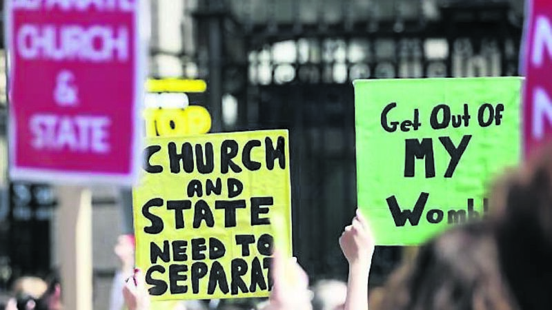 Hundreds protest national maternity hospital plan but Taoiseach defends arrangement in place