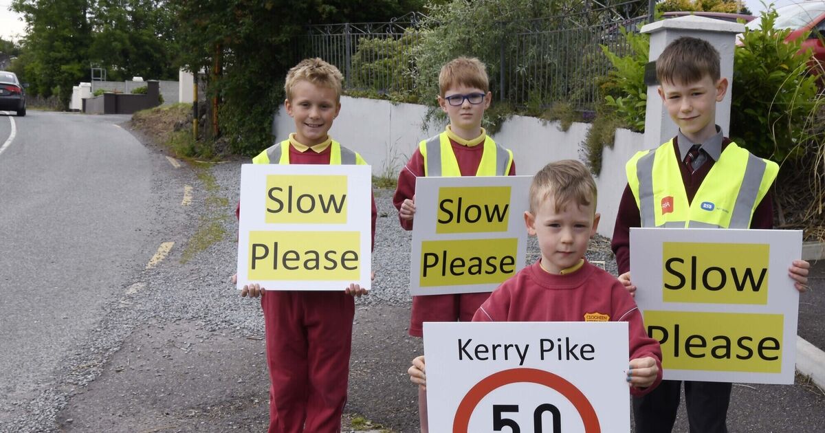 'This is a village, not a racetrack': Cork community association holds demonstration to highlight concerns over speeding - Vimarsana News
