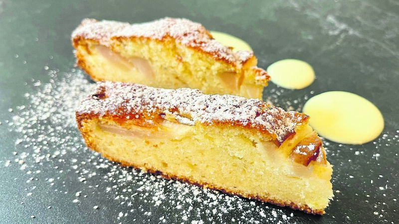 Recipe: Ginger and Pear Cake Recipe: Ginger and Pear Cake