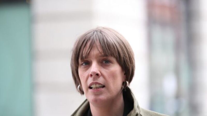 Jess Phillips spoke to Jo Cox’s family before meeting man who attacked office Jess Phillips spoke to Jo Cox’s family before meeting man who attacked office