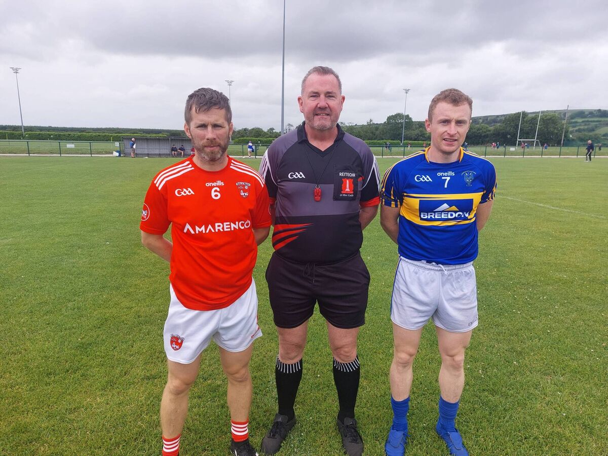 Castlemartyr captain Barra Ó Tuama, referee Gavin O'Brien (Lisgoold) and Carrigtwohill captain Pat Sullivan prior to the Michael O'Connor Motor Factors East Cork JAFC Group 2 game in Killeagh.