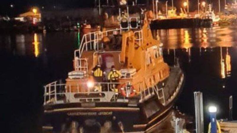 37-foot yacht rescued in West Cork by RNLI 37-foot yacht rescued in West Cork by RNLI