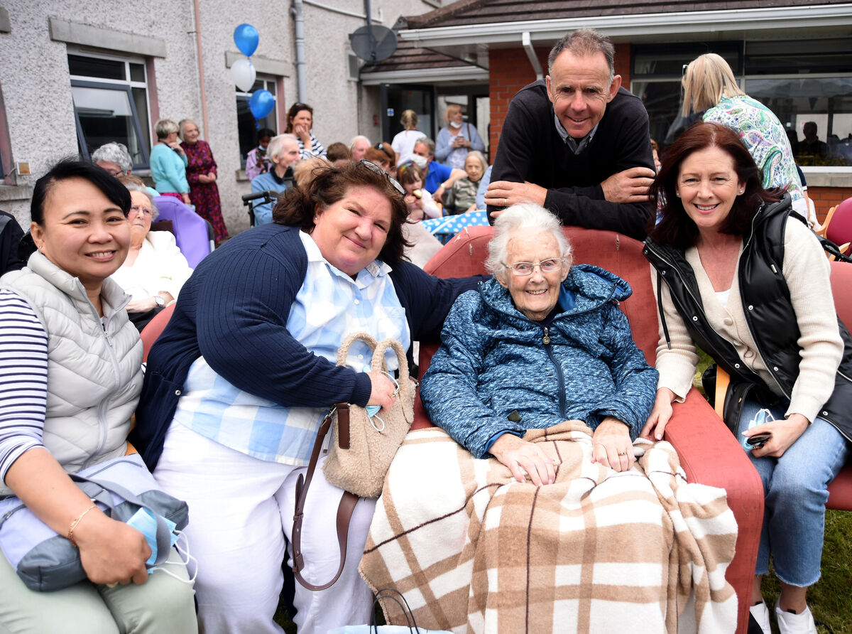 Myla Briones, Judy Hennessy, Teresa Hennessy, from Bishopstown, and Brian and Karen Hennessy at the St Luke’s Home celebration. Myla Briones, Judy Hennessy, Teresa Hennessy, from Bishopstown, and Brian and Karen Hennessy at the St Luke’s Home celebration.