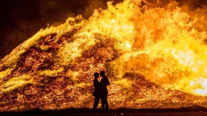North’s fire crews receive over 200 calls on first night of bonfires