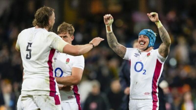 England withstand late pressure to seal series victory over Australia in Sydney