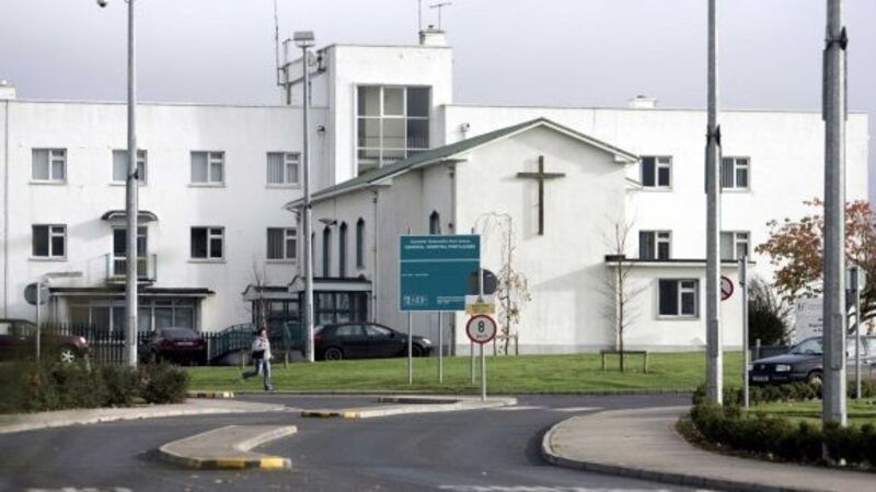 Man dies after getting into difficulty swimming in Co Laois lake