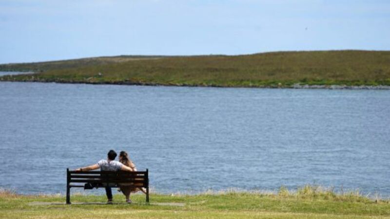 Temperatures to hit 32 degrees on Monday as ‘sweltering’ heatwave arrives Temperatures to hit 32 degrees on Monday as ‘sweltering’ heatwave arrives