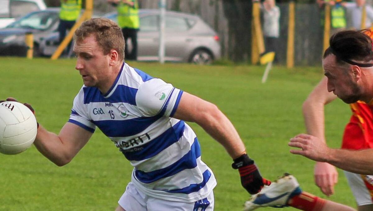 Michael Hurley breaking the Éire Óg defence. Picture:: Andrew Harris Michael Hurley breaking the Éire Óg defence. Picture:: Andrew Harris