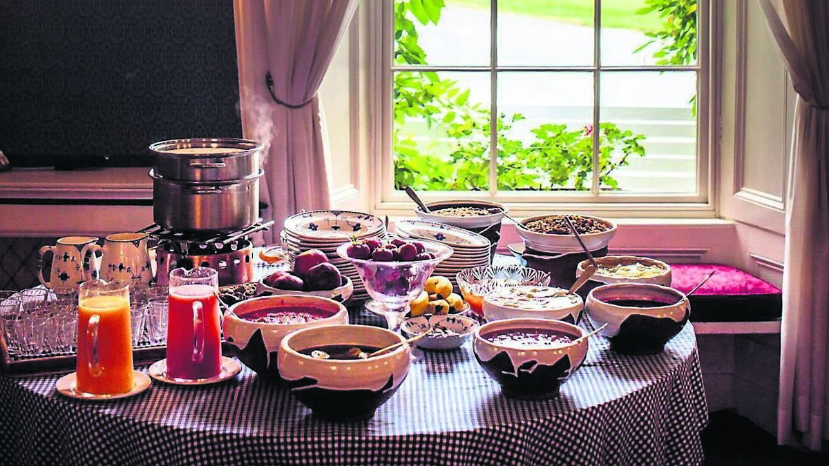 How your breakfast buffet behaviour reveals your personality type...