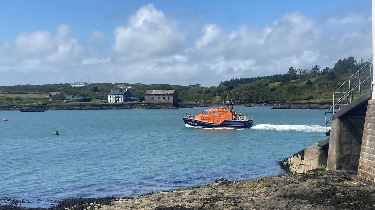 Baltimore RNLI tasked to provide to medical evacuation in West Cork